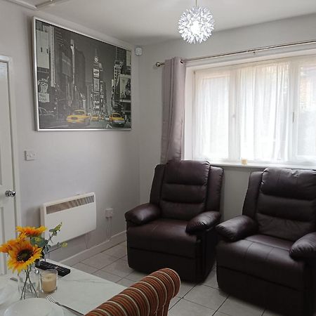 Lister Park Bradford Stylish 1Bed Coach House - Quiet & Tranquil Cottage & Parking Bagian luar foto