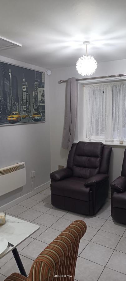 Lister Park Bradford Stylish 1Bed Coach House - Quiet & Tranquil Cottage & Parking Bagian luar foto