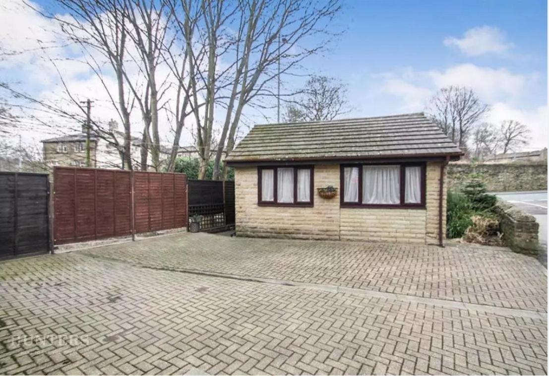 Lister Park Bradford Stylish 1Bed Coach House - Quiet & Tranquil Cottage & Parking Bagian luar foto