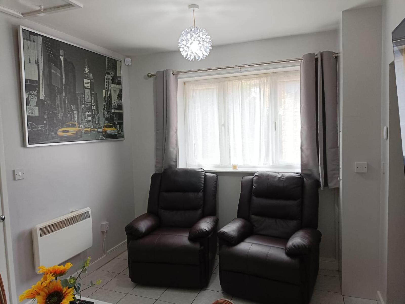 Lister Park Bradford Stylish 1Bed Coach House - Quiet & Tranquil Cottage & Parking Bagian luar foto